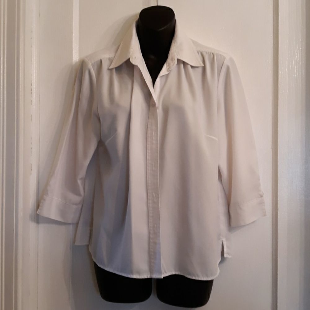 Joanna white blouse SizePM
